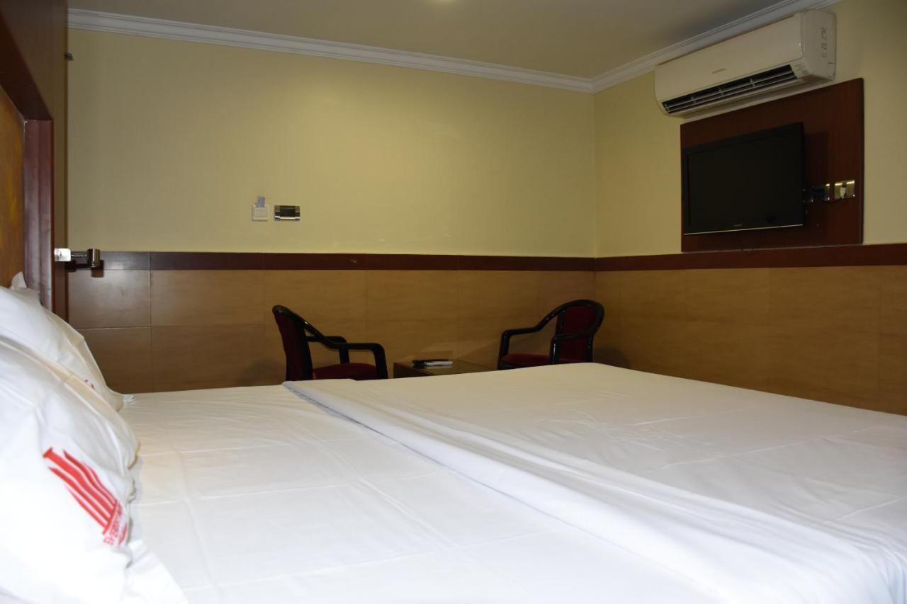 Everest Park Residency Tiruchirappalli Kültér fotó